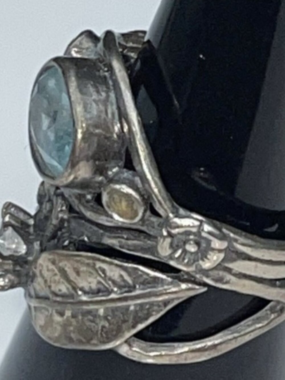 Silpada Sterling Silver Blue Topaz CZ  Floral Design Statement Ring Sz 6 - Picture 4 of 7
